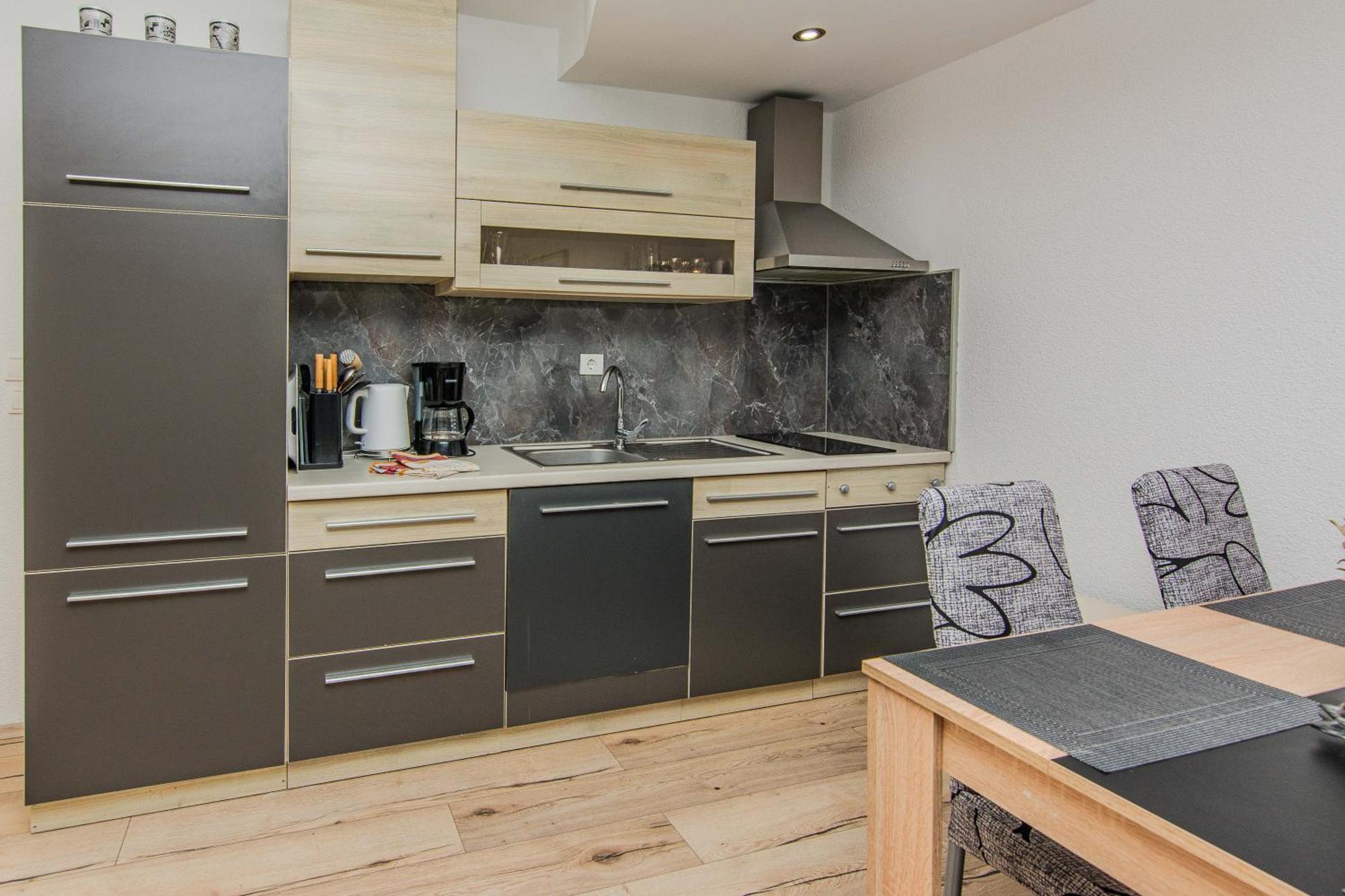 Apartmani Sanja วีร์ ภายนอก รูปภาพ