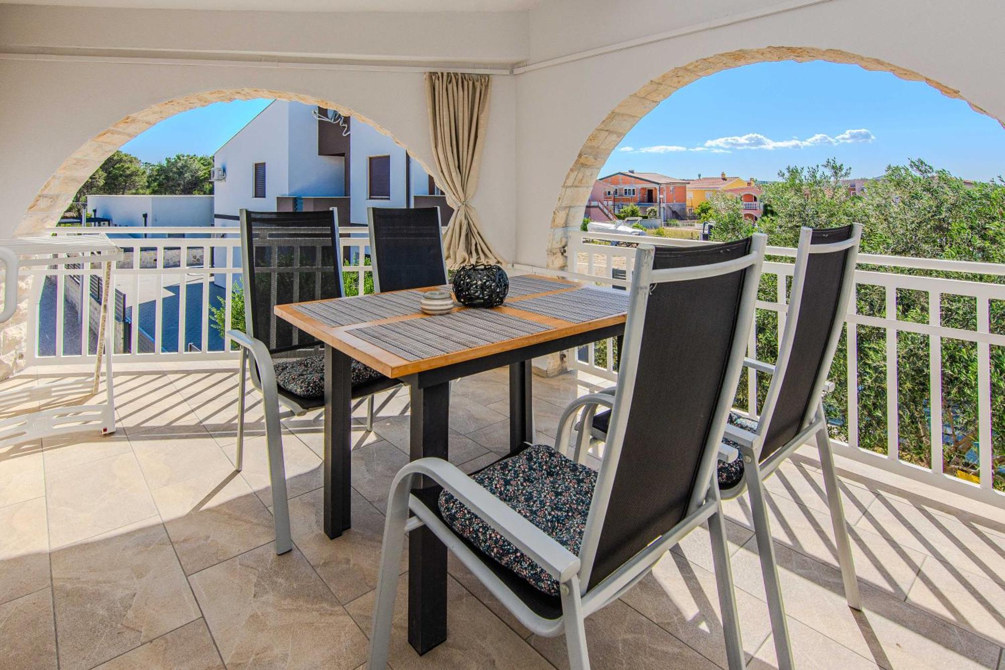 Apartmani Sanja วีร์ ภายนอก รูปภาพ