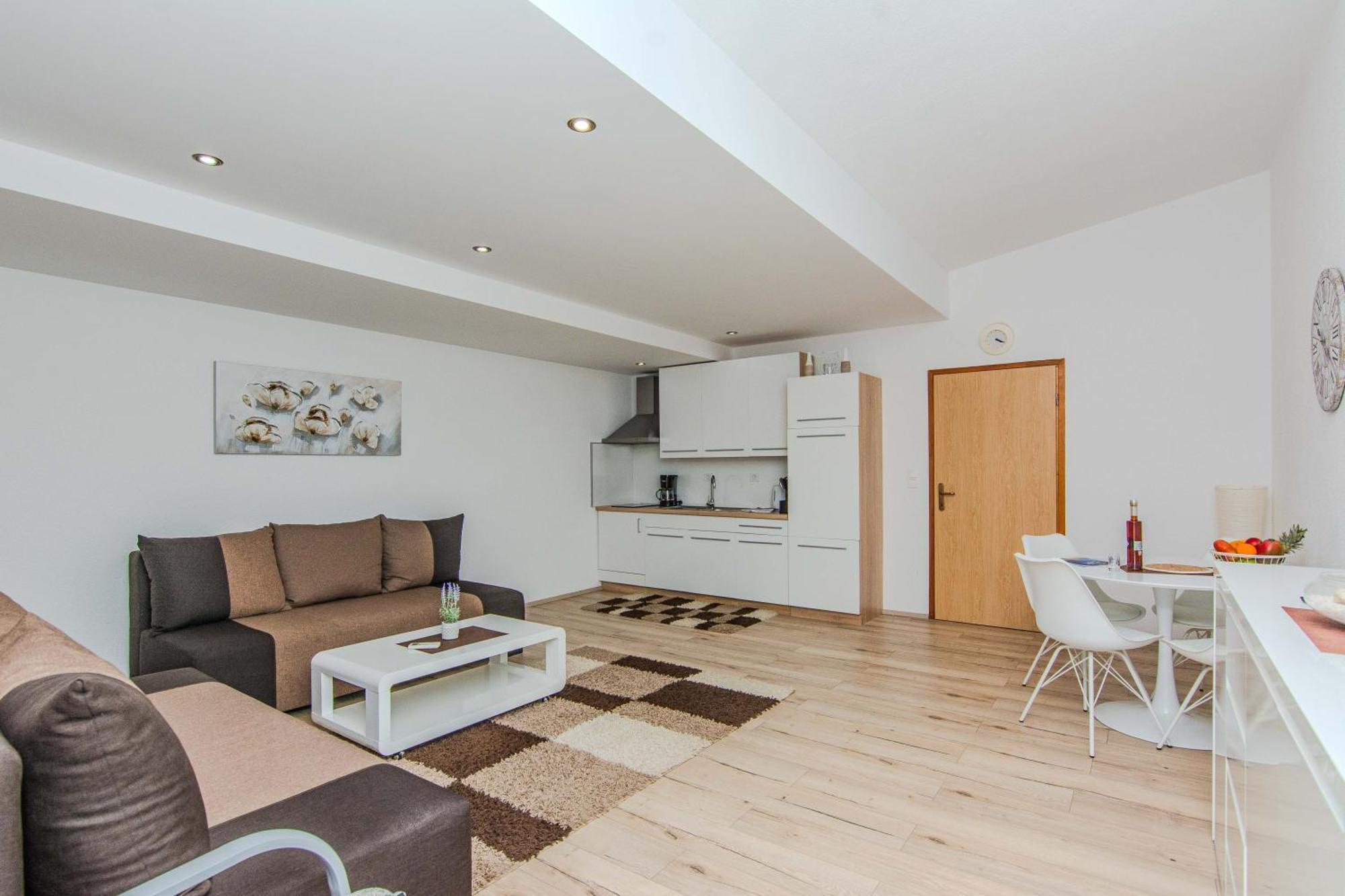 Apartmani Sanja วีร์ ภายนอก รูปภาพ